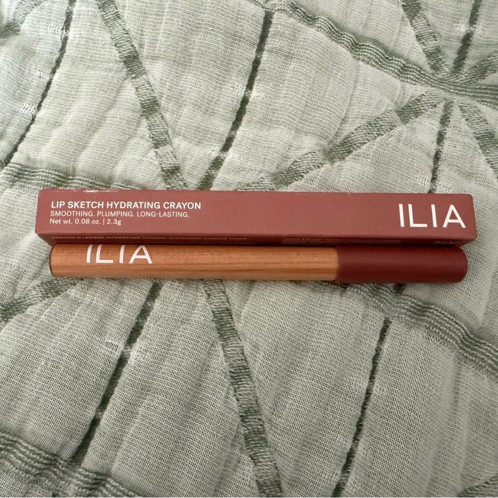 BNIB ILIA Lip Sketch Hydrating Crayon- Genre